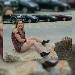 Meet your Posher, Desiree